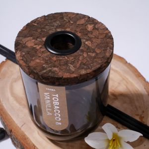Фото 2. Парфюмированный аромадиффузор BTOBACCO & VANILLA, 100 мл YJC-2.
