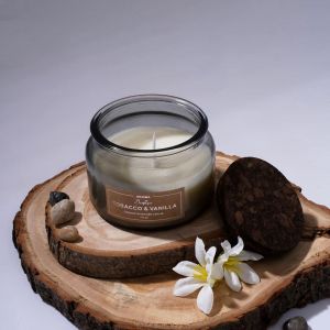 Ароматическая свеча в стекле BTOBACCO & VANILLA YJC-5. Изображение 3.