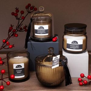 Ароматическая свеча в стекле WICKED BERRY  YJC-21. Изображение 4.